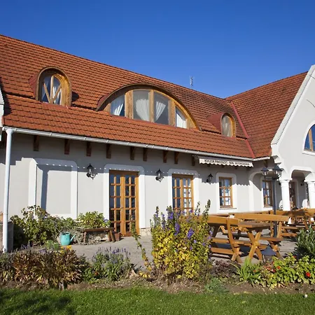 Vendégház Koczor Winery &