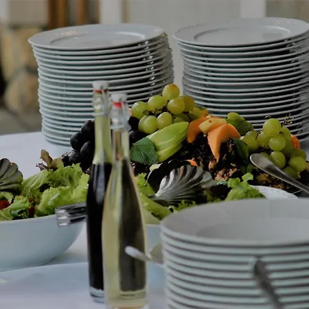 Koczor Winery & Guest house *