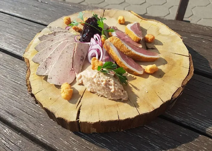 Koczor Winery & 4*