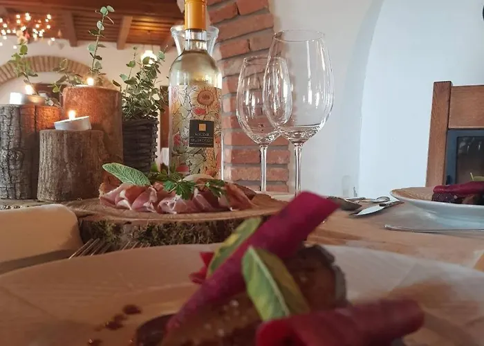 Koczor Winery & 4* באלאטונפורד